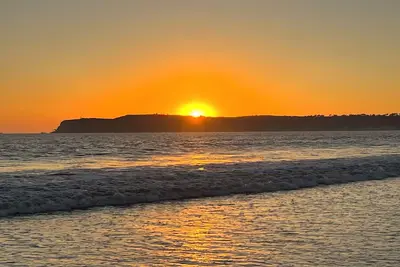 Image de Charming 2-bedroom hotel suites in delightful Coronado with fitness room, WiFi