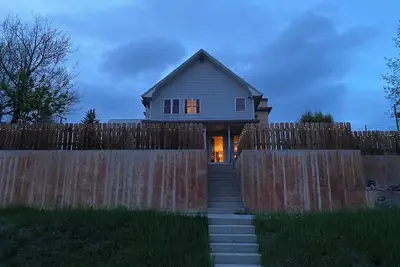 Image de Experience Philipsburg in a beautiful 4-bedroom home right in the heart of town!