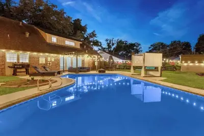 Image de The Whimsy Retreat-amazing pool-5Brs-houston prime location Beltway 8 & Us 69