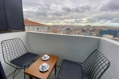 Image de Nostalgia Home [202] With Balcony Located Taksim