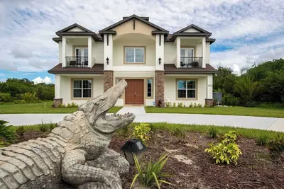 Image de Gator Manor: Elegant 6-bedroom, 6-bath home, sleeps 12. Ideal for large groups
