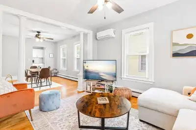 Image de Serenity place 2-bedroom home minutes from Minneapolis, Ac, WiFi, pet friendly