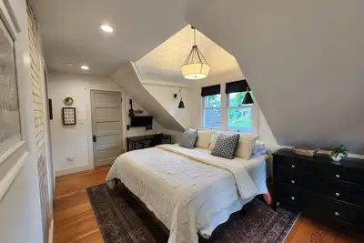 Image de Charming Century-Old Home, Centrally Located