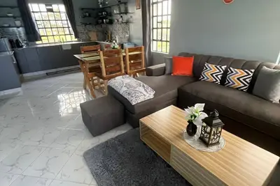 Image de Cozy, family friendly countryside cottage with great views of Mt. Kenya