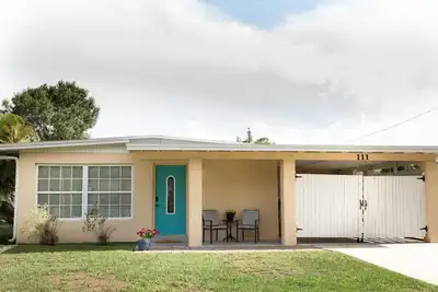 Image de House centrally located beach/downtown