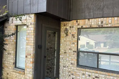 Image de 3-bedroom townhome in charming Huntsville with Ac, WiFi. minutes from Shsu