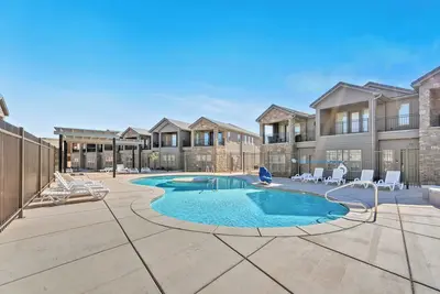 Image de Monthly Azalea Escape|Community pool and hot tub, grill, Smart Tvs