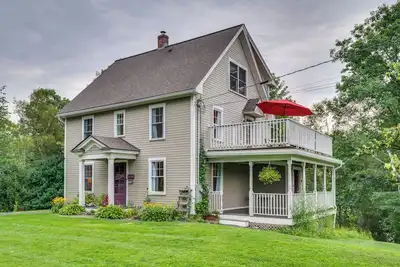 Image de Family-Friendly Retreat in Barre: 2 Spacious Decks