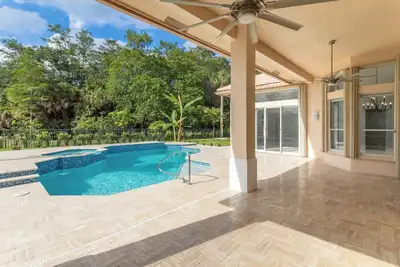 Image de Wellington Luxury 5 min drive to Wef, Golf Community