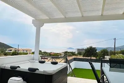 Image de Saladi Beach House