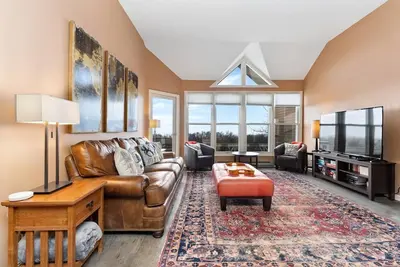 Image de Shenandoah Ridge 11 with Wintergreen Advantage