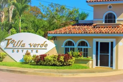 Image de Charming 3-bedroom house with WiFi and Ac in Santa Ana