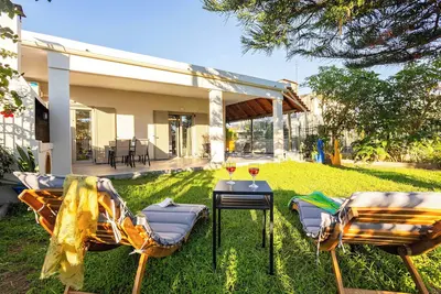 Image de Kalamata Garden Haven - Escape Amidst Greenery
