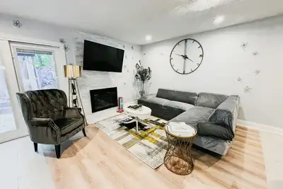 Image de Townhome Oasis, Townhome Oasis: Main Station Stay