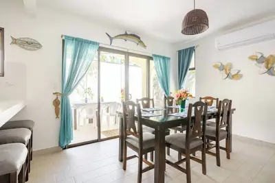 Image de Quepos Villa 2:community pool, 3b3b, concierge, excellent location.