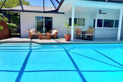 Image de Beautifully renovated Indiatlantic 3-bedroom house with private heated pool!