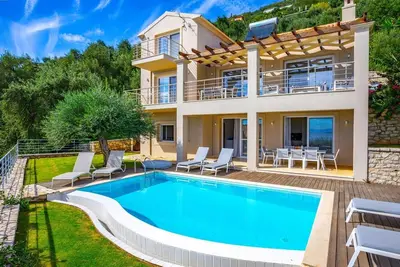 Image de Villa Odysseus - Quatre Chambres Villa, Couchages 8