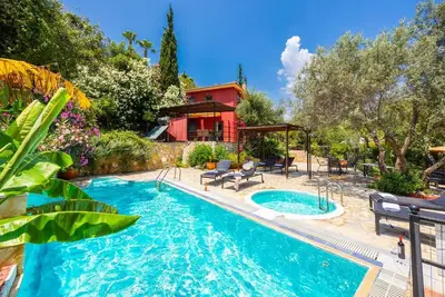 Image de Villa Poseidonia - Trois Chambres Villa, Couchages 6