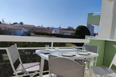 Image de Appt calme à 1500m de 3 plages de Royan - WiFi - Clim - Parking privé gratuit