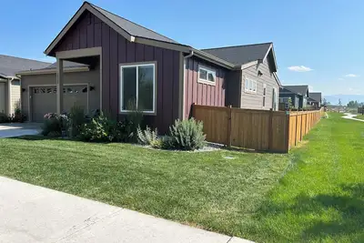 Image de Beautiful & Newer 2/2 single family home in highly sought after Bozeman Montana
