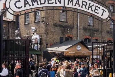 Image de Beautiful double-bed room & living room w/ sofa bed available in Camden Town