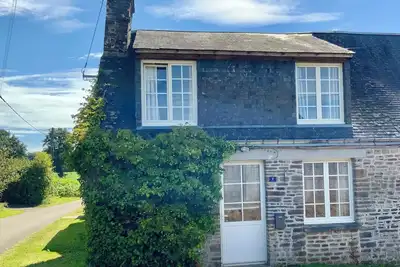Image de Quaint two bedroom house in rural France with sunny garden.