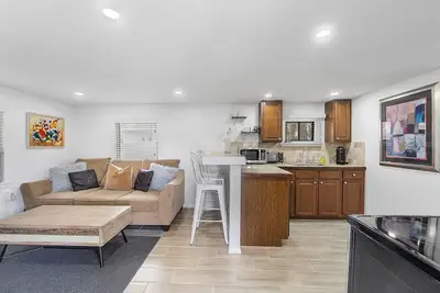 Image de Charming 1-bedroom cottage with Ac and WiFi in Pompano Beach