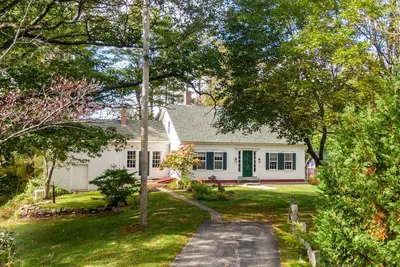 Image de Apple Ridge | 5 Bed, 2 Bath