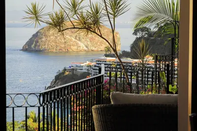Image de Vista Los Arcos of Mismaloya - Jungle Villa with Ocean Views!