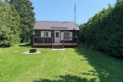 Image de Beautiful cottage on the Lake Ontario to spend peaceful time with loved ones