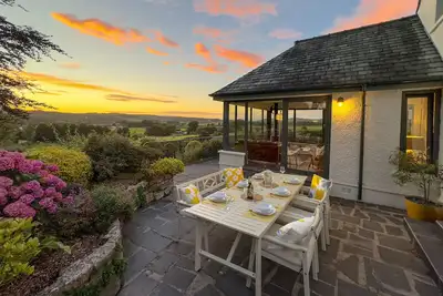 Image de Pembroke Cottage -  A short stroll from Cartmel Village