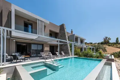 Image de Anthemis Luxury Villas 1