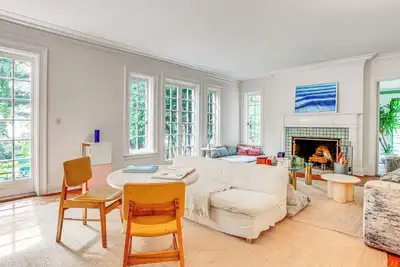 Image de Hudson Valley Estate on 4 Acres w/ Private Pool!