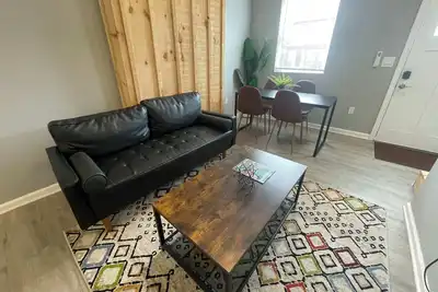 Image de The Yale Townhouse- 2 Br