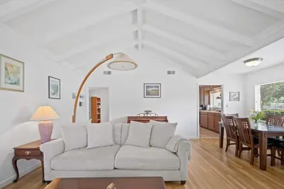 Image de Magnolia - Carmel House - A Carmel Classic