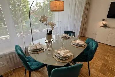 Image de W&D living - Little Italy with park. space&balcony