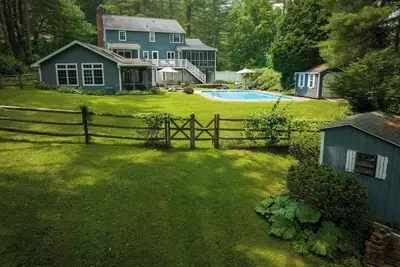 Image de Fabulous modern home with pool & separate guest house. Pet-friendly!