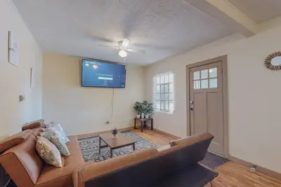 Image de Cozy 3br Modern Casita in Albuquerque w/ Wifi & Parking