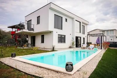 Image de Modern Villa Noel with swimming pool
