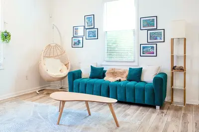 Image de 2br Boho Chic Duplex・Near Tybee Island ・Savannah