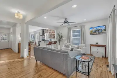 Image de Charming Historic 2-bedroom house in Raleigh. Near The Village District.