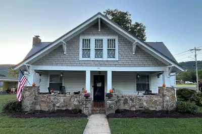 Image de Book today for your fall getaway to the beautiful Sequatchie Valley