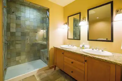 Image de Two Bedroom | Sleeps 2-4 | Slalom Creek Condos