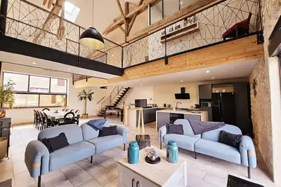 Loft de Magnac spacieux et moderne