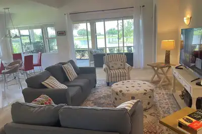 Image de Luxury 4-bedroom house in Venice, at the fantastic Venetian Golf and River Club