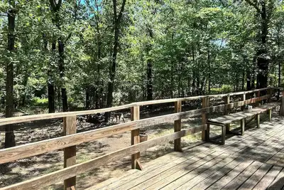 Image de Minutes to Taylor’s Island Beach! 2 bedrooms, 55 inch Tv, Wi-Fi and Ac!