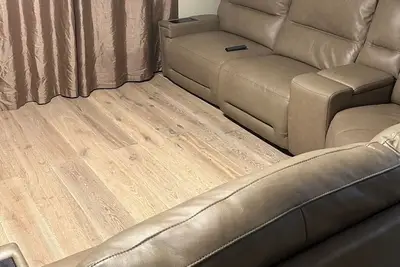 Image de Enjoyable 2-bedroom apartment in downtown Monterey with Cable & WiFi