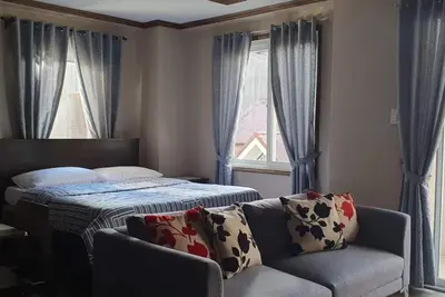 Image de Pleasant condo with WiFi in charming Baguio