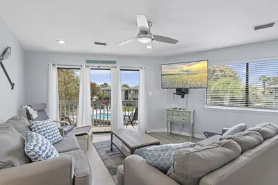 Image de Vitamin Sea @ Crystal Village | Spring and Summer Special | Free Fun Pass