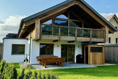 Image de Chalet 'Almblick Mit Sauna' avec vue sur la montagne, piscine partagée et Wi-Fi